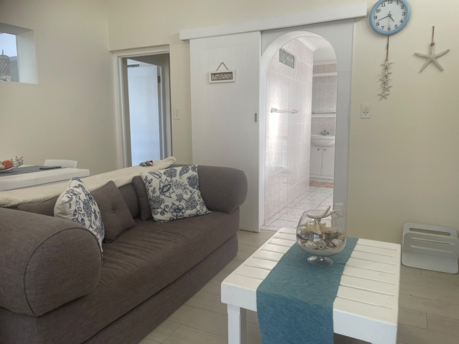 To Let 1 Bedroom Property for Rent in Fish Hoek Western Cape